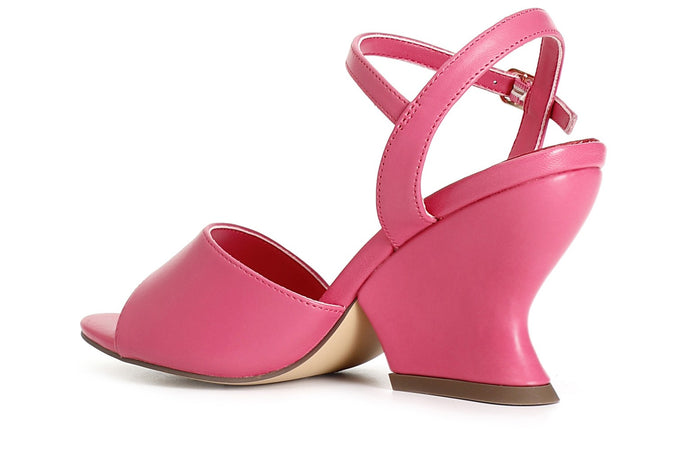 SANDALO ASIMMETRICO IN PELLE