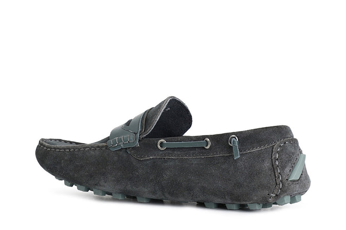 MOCASSINO IN PELLE SCAMOSCIATA CON PASSANTE SUOLA DRIVER