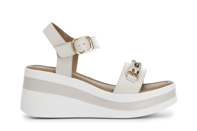 SANDALO IN NAPPA CON ACCESSORIO STRASS