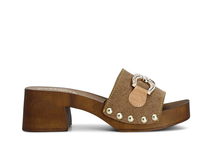 CIABATTA IN PELLE SCAMOSCIATA CON MORSETTO