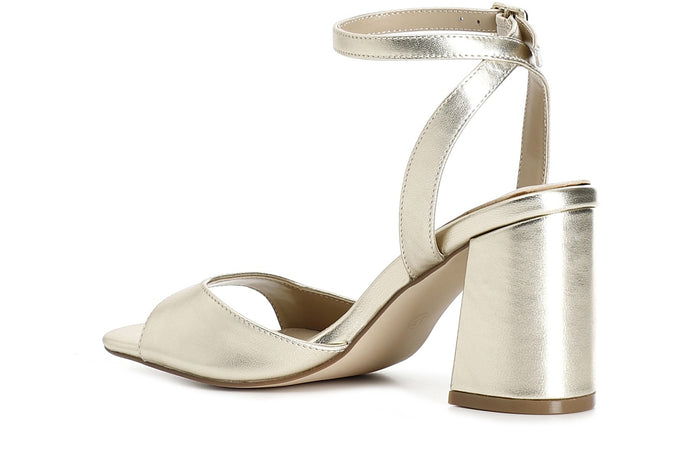 SANDALO IN PELLE LAMINATA CON ALLACCIATURA ALLA CAVIGLIA