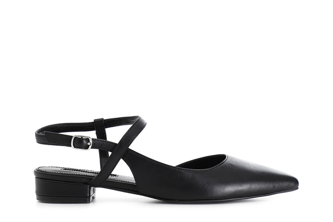 BALLERINA CON LACCIO ASIMMETRICO IN PELLE