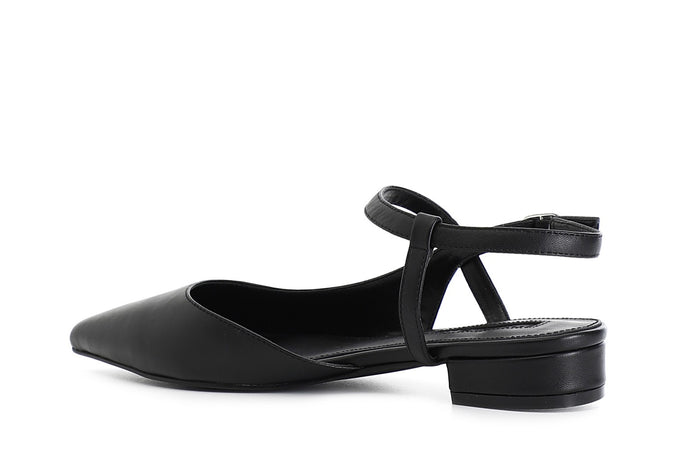 BALLERINA CON LACCIO ASIMMETRICO IN PELLE