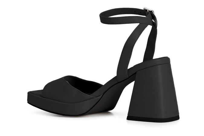 SANDALO IN PELLE CON ALLACCIATURA ALLA CAVIGLIA