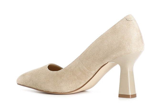 DÉCOLLETÉ IN CAMOSCIO