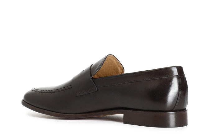 MOCASSINO IN PELLE CON SUOLA CUOIO