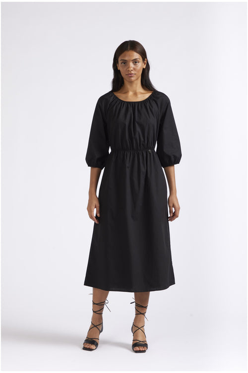 ABITO LUNGO COM MANICHE AMPIE