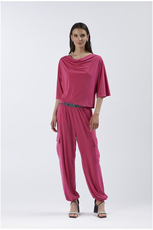 BLUSA CON SCOLLO A GOCCIA