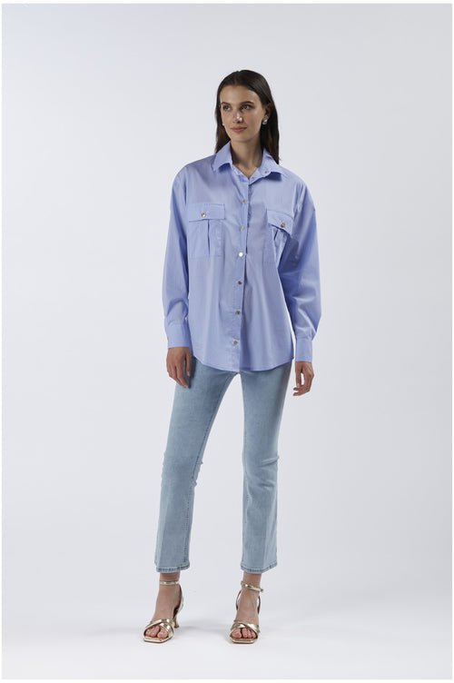 CAMICIA OVER CON TASCHE A TOPPA IN POPELINE STRETCH RIGATO