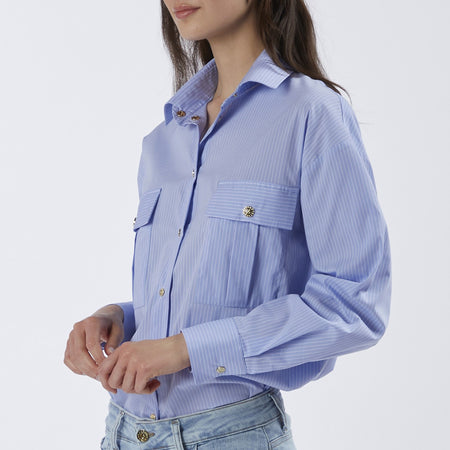 CAMICIA OVER CON TASCHE A TOPPA IN POPELINE STRETCH RIGATO