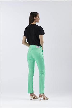 PANTALONE SLIM TINTO CAPO