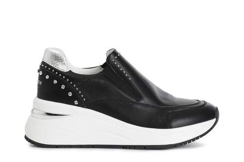 SLIP-ON CON BORCHIE E STRASS
