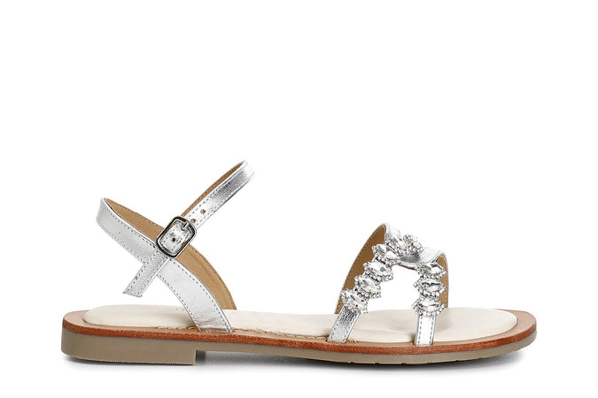 SANDALO GILDA IN PELLE LAMINATA CON ACCESSORIO STRASS