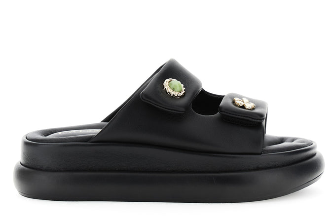 CIABATTA IN PELLE CON DUE VELCRI E BOTTONI