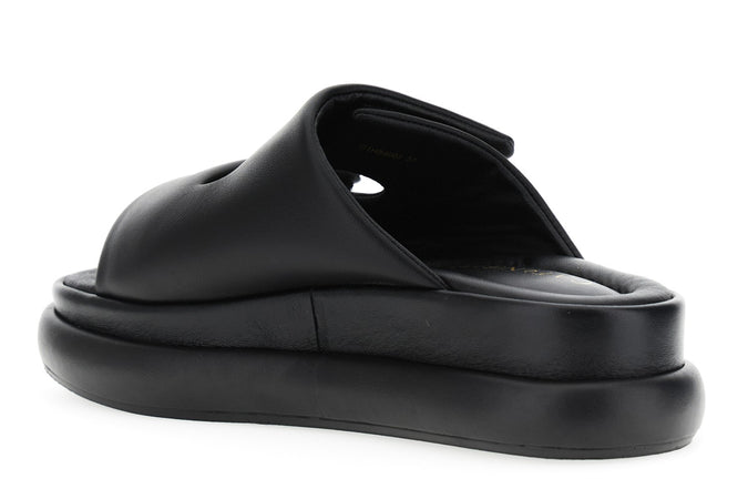 CIABATTA IN PELLE CON DUE VELCRI E BOTTONI