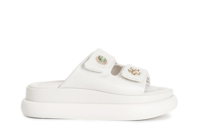 CIABATTA IN PELLE CON DUE VELCRI E BOTTONI