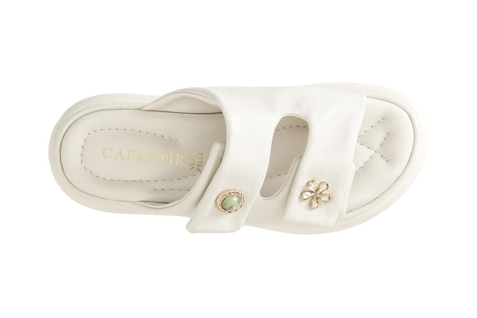 CIABATTA IN PELLE CON DUE VELCRI E BOTTONI