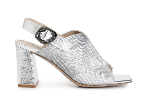 SANDALO SABOT CON LACCIO DIETRO E RICAMO A CORDONCINO