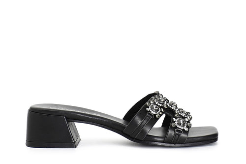 CIABATTA IN PELLE CON ACCESSORIO GIOIELLO