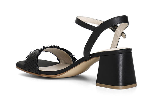 SANDALO IN PELLE CON INTRECCIO