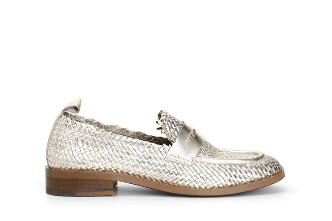 MOCASSINO IN PELLE CON INTRECCIO