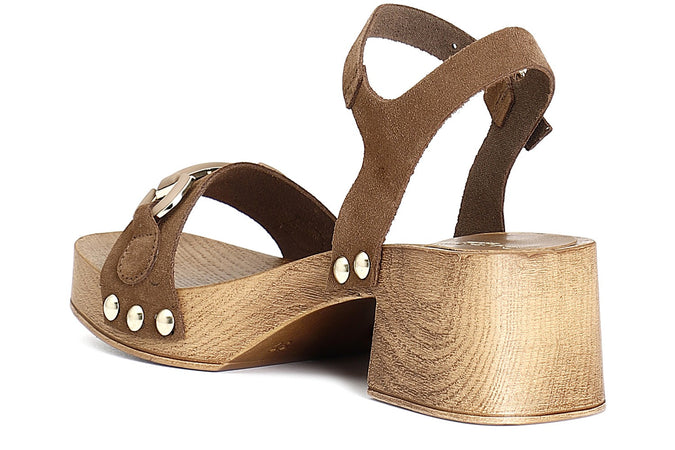 SANDALO CON MORSETTO