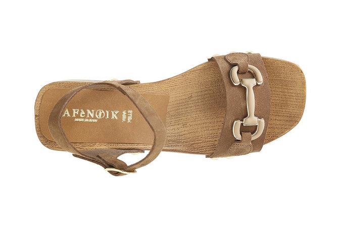 SANDALO CON MORSETTO