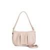 BORSA A SPALLA CON PATTINA CON MOTIVO DI PIEGHE SUL DAVANTI, TRACOLLA TUBOLARE C