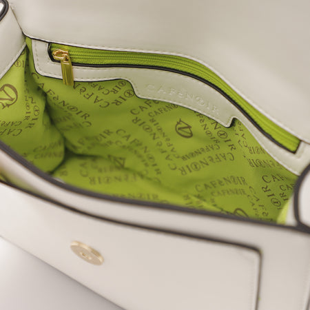 BORSA CON PATTINA ASIMMETRICA CON APPLICAZIONE DI LETTERING, TRACOLLA CON CATENA