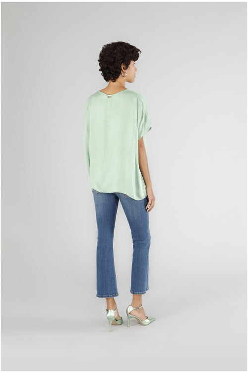BLUSA CON DRAPPEGGIO DAVANTI