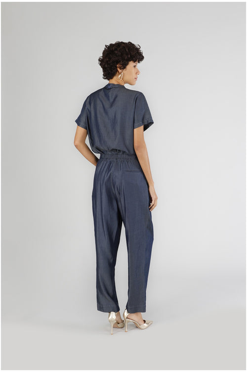 PANTALONE CON PINCES IN TENCEL DENIM