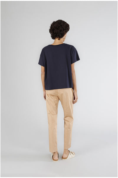 T SHIRT CON APPLICAZIONE STRASS