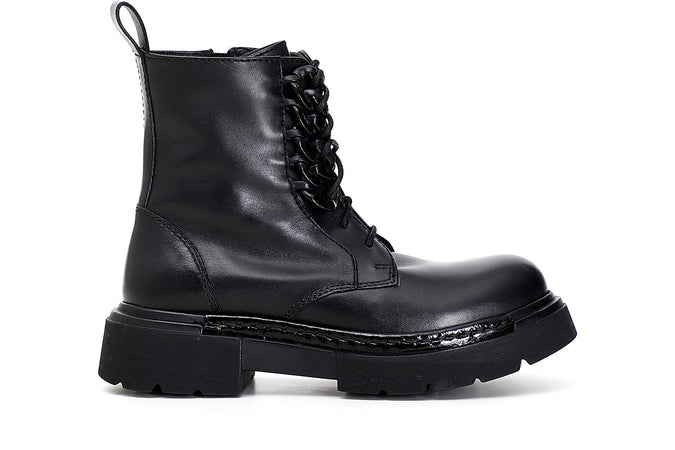 TRONCHETTO ALLACCIATO IN PELLE CON CATENA STRASS