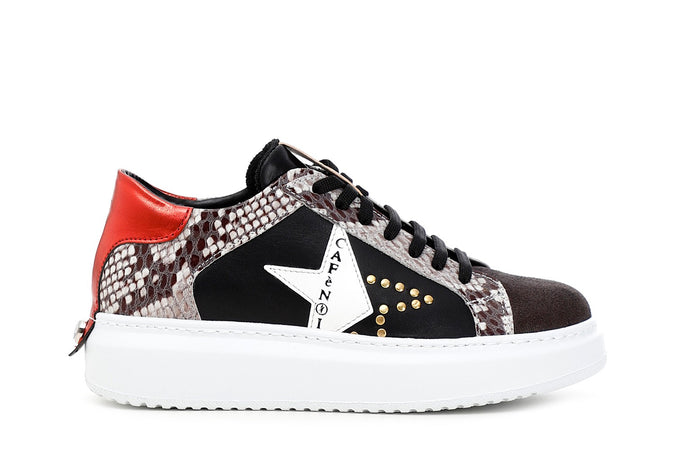 SNEAKERS IN PELLE CON STELLA LOGATA