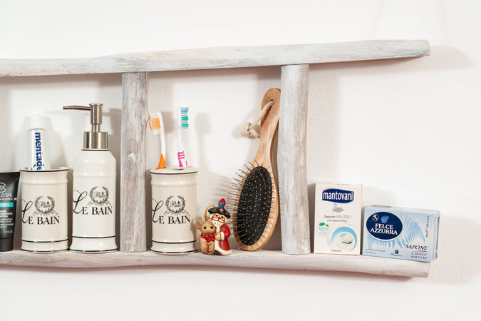 Biscottini Scala portasciugamani in legno finitura bianca anticata