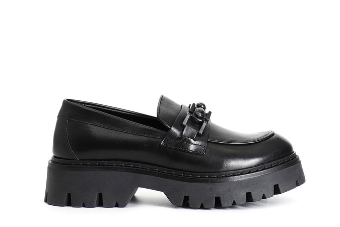 MOCASSINO IN PELLE CON MORSETTO