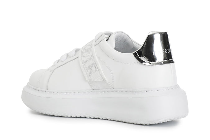 SNEAKERS IN PELLE CON NASTRO LOGATO