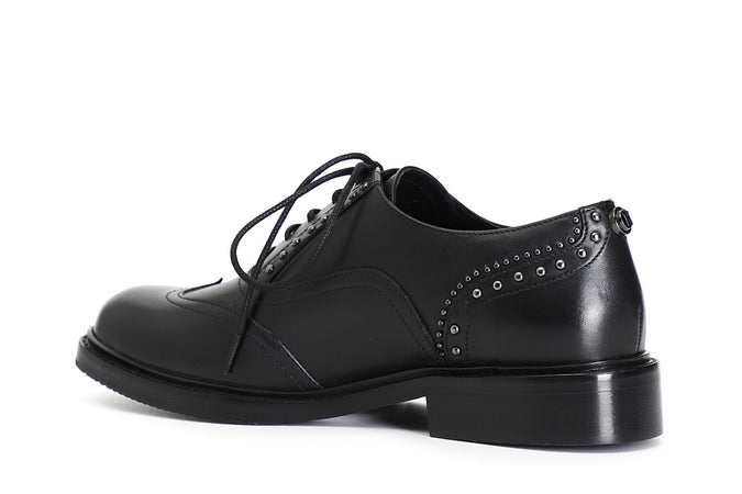 FRANCESINA IN PELLE CON BORCHIE