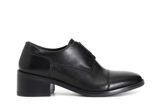 SCARPA IN PELLE CON ELASTICO