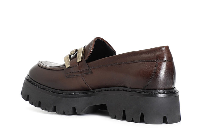 MOCASSINO IN PELLE CON MORSETTO