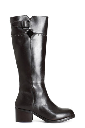 STIVALE IN PELLE CON FIBBIA E BORCHIE