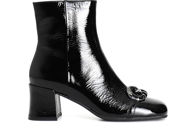 TRONCHETTO IN VERNICE CON MORSETTO