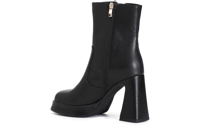 TRONCHETTO IN SIMILPELLE CON LACCIO STRASS