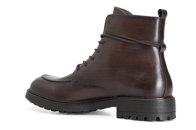 TRONCHETTO IN PELLE ALLACCIATO