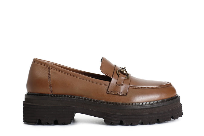 MOCASSINO IN PELLE CON MORSETTO