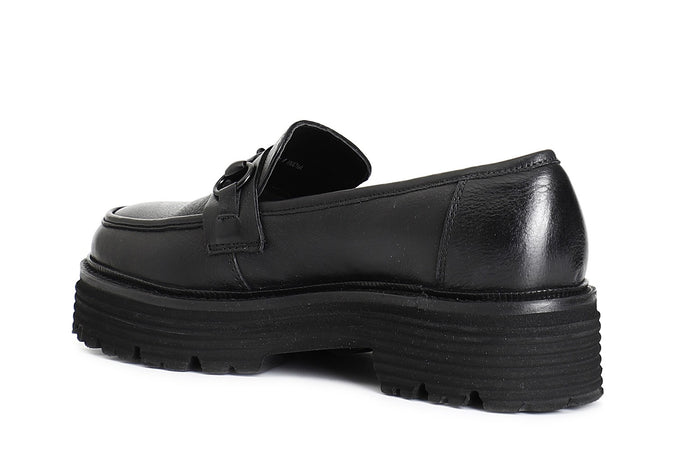 MOCASSINO IN PELLE CON MORSETTO