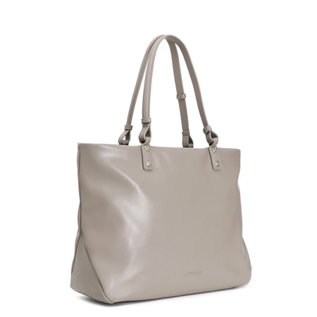 SHOPPING CON INCRESPATURA E RIVETTI