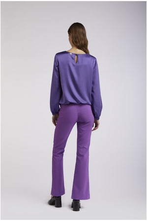 BLUSA IN RASO SCOLLATURA A BARCA