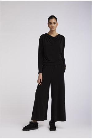 TOP CON MANICHE PIPISTRELLO