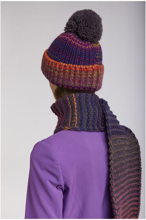 BERRETTO MULTICOLOR CON PON PON